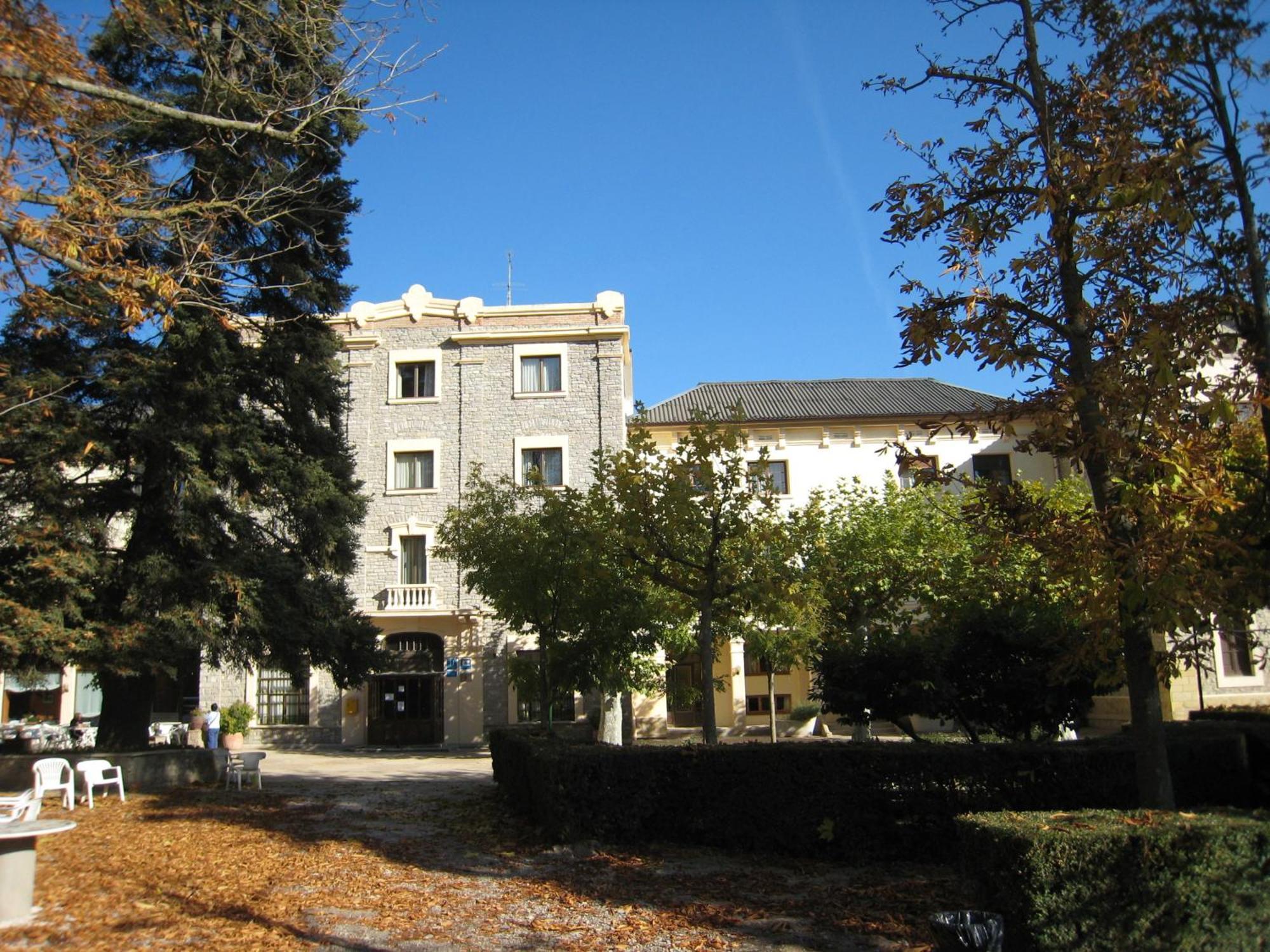 Hotel Balneari De Vallfogona De Riucorb ภายนอก รูปภาพ