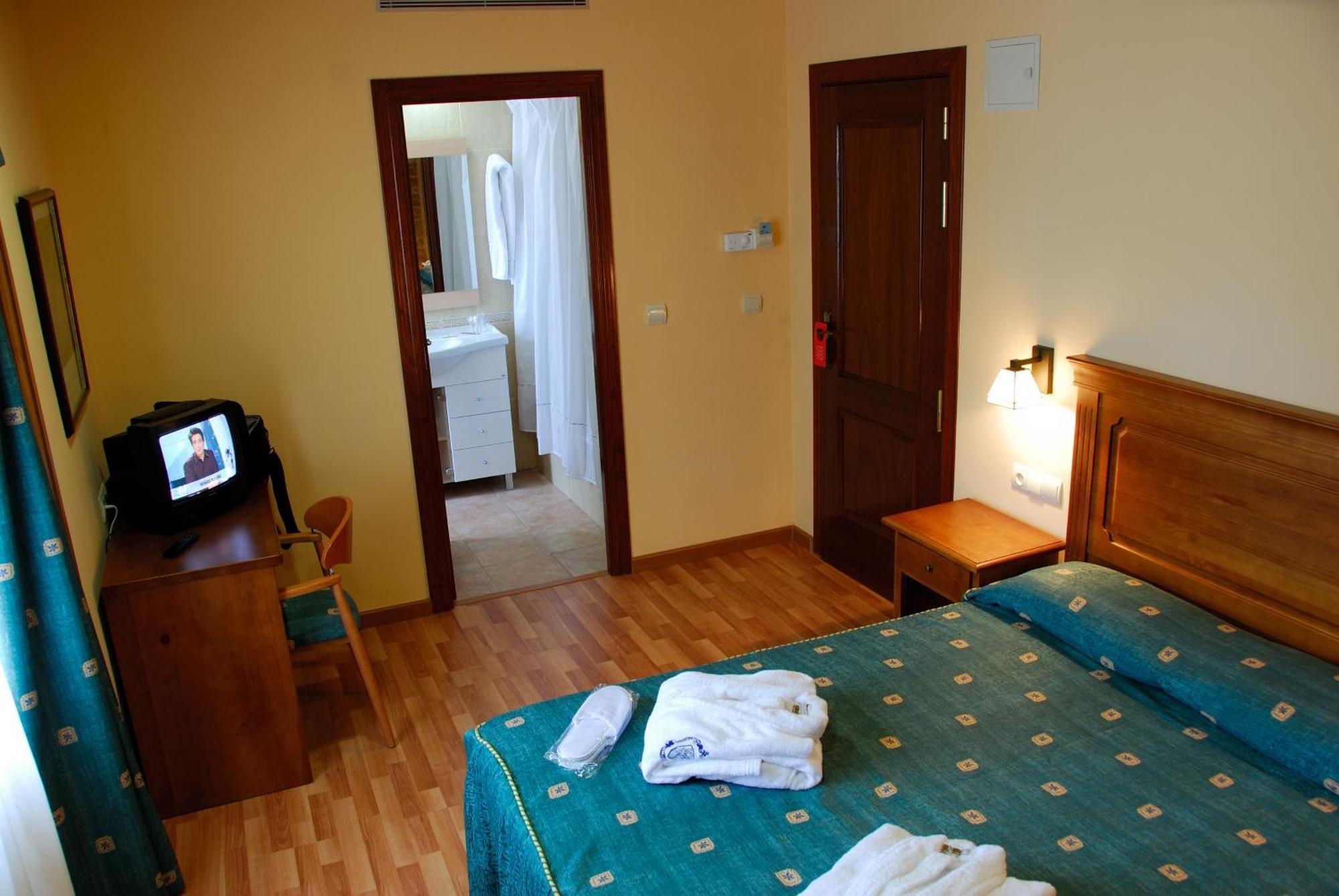 Hotel Balneari De Vallfogona De Riucorb ภายนอก รูปภาพ