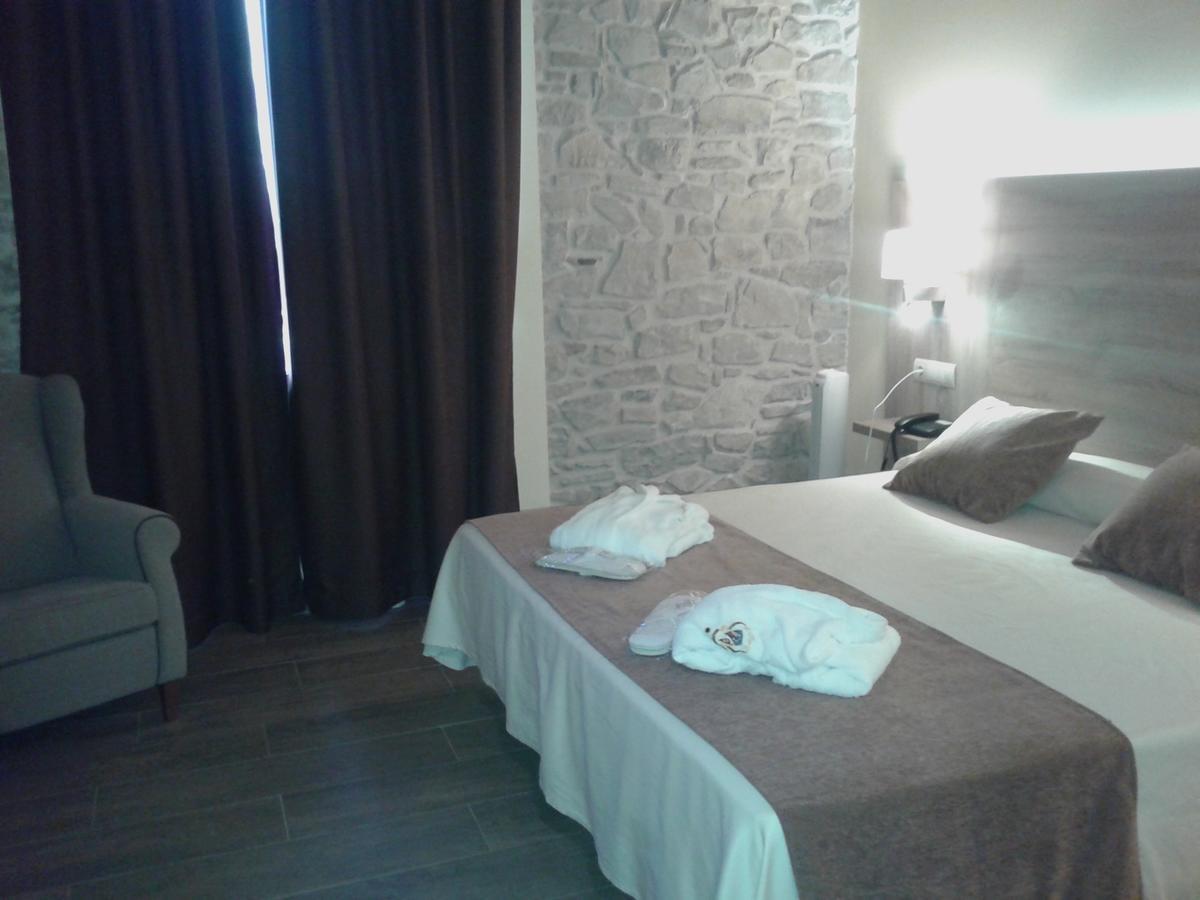 Hotel Balneari De Vallfogona De Riucorb ภายนอก รูปภาพ